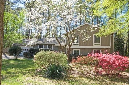 400 Longleaf Drive, Roswell, GA 30075