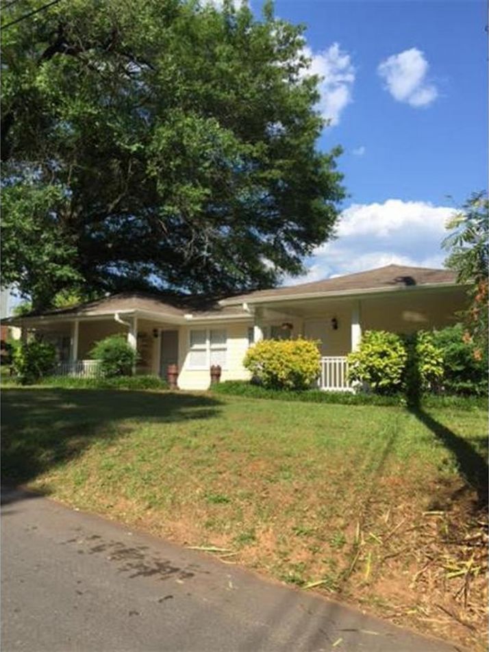 411 Chattahoochee Street, Roswell, GA 30075