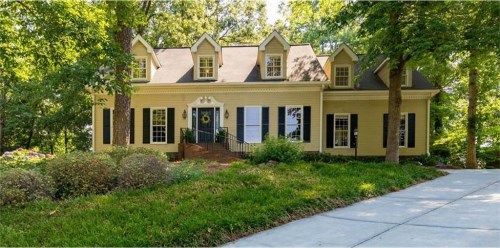 390 Cardigan Circle Sw, Lilburn, GA 30047