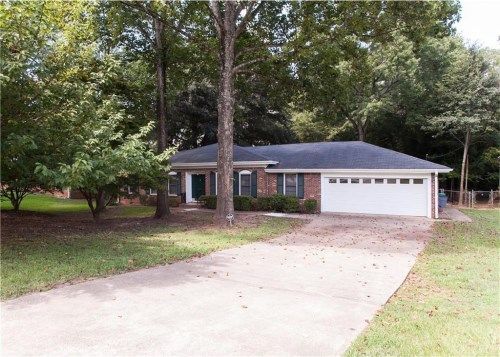 1044 Rays Road, Stone Mountain, GA 30083