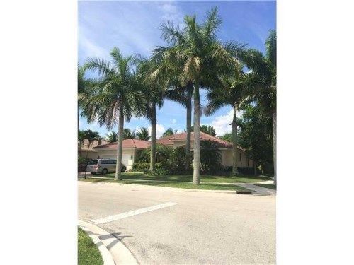 852 Reflection Ln, Fort Lauderdale, FL 33327