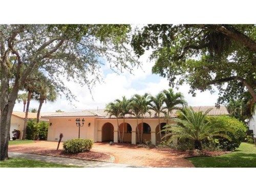 6331 Pent Pl, Hialeah, FL 33014