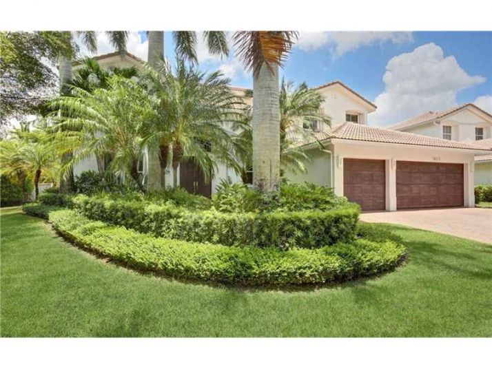 1823 Harbor Pointe Cir, Fort Lauderdale, FL 33327