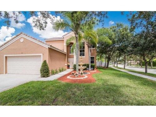 801 Briar Ridge Rd, Fort Lauderdale, FL 33327