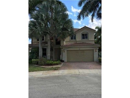 884 Lavender Cir, Fort Lauderdale, FL 33327