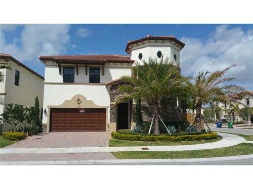 9805 NW 86th Ter, Miami, FL 33178