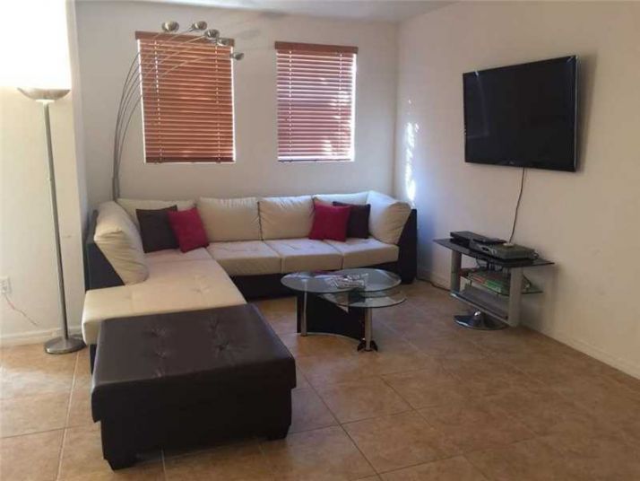 10800 NW 88th Ter # 216, Miami, FL 33178