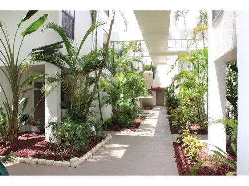 20291 NE 30th Ave # PH22, Miami, FL 33180