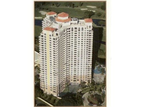19501 W Country Club Dr # 901, Miami, FL 33180