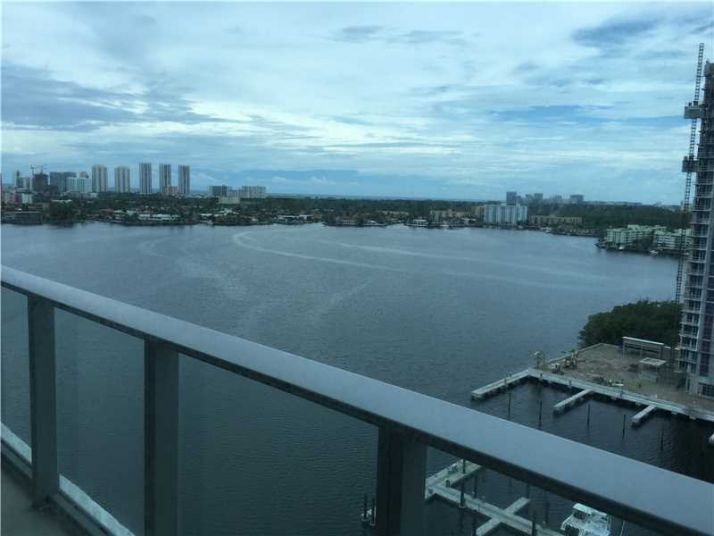 17301 Biscayne Blvd # 1605, North Miami Beach, FL 33160