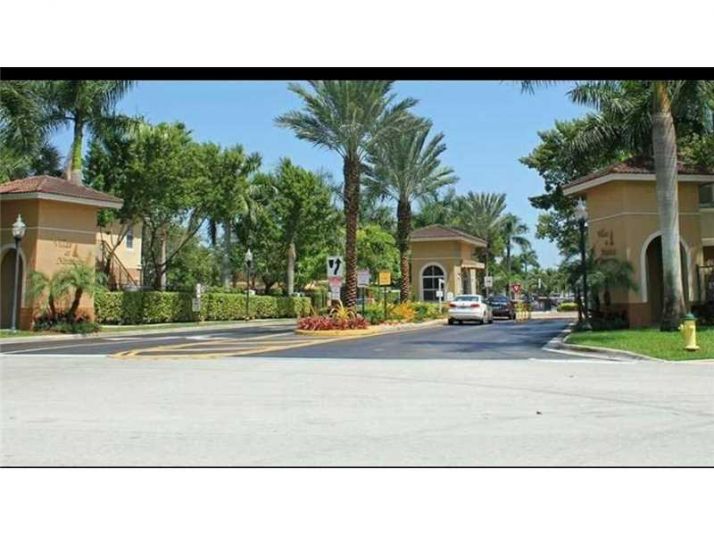 15632 SW 39th STREET # 268, Hollywood, FL 33027