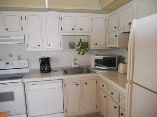 601 NW 78th Ter # 206, Pompano Beach, FL 33063