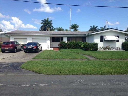 306 NE 2nd Ct, Dania, FL 33004