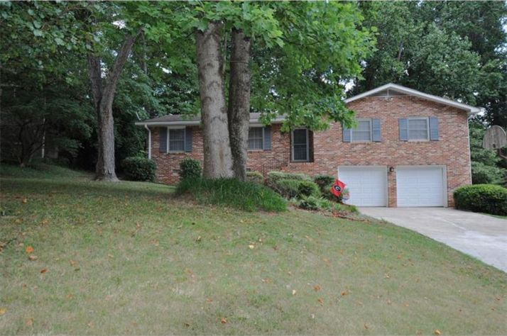 1215 Sanden Ferry Drive, Decatur, GA 30033