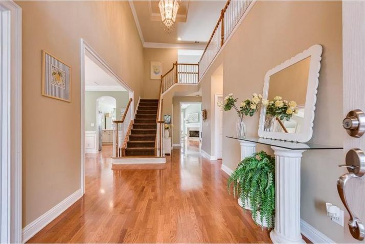 6325 Glen Oaks Lane, Atlanta, GA 30328