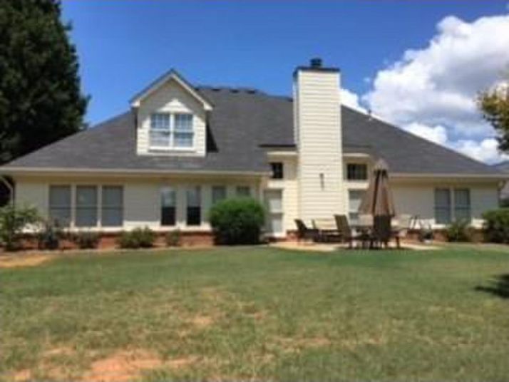 2704 Whitecrest Circle Se, Conyers, GA 30013
