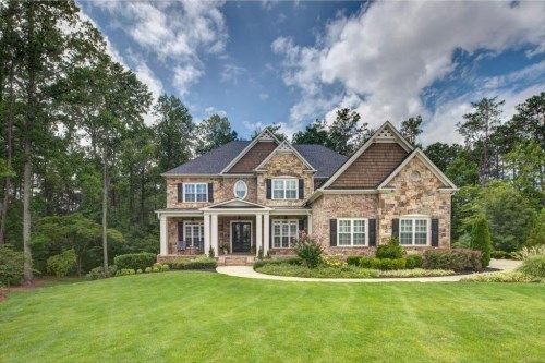 2050 Caladium Way, Roswell, GA 30075