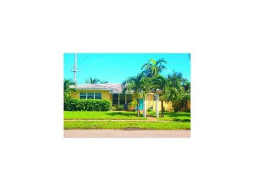 301 SE 3rd Ter, Dania, FL 33004