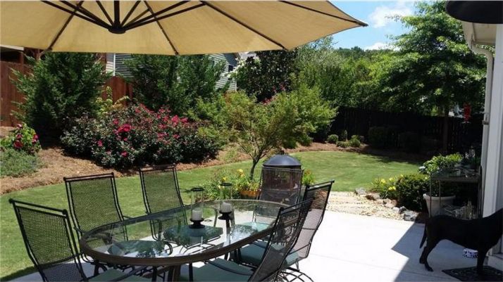 116 Haleys Circle, Woodstock, GA 30188