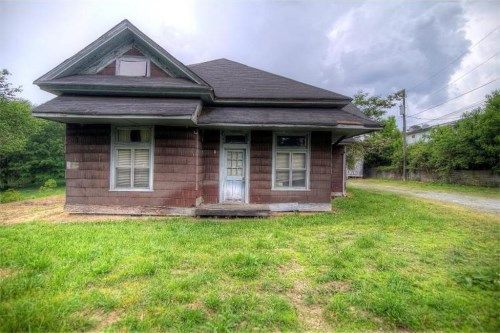 44 Winn Street Nw, Acworth, GA 30101