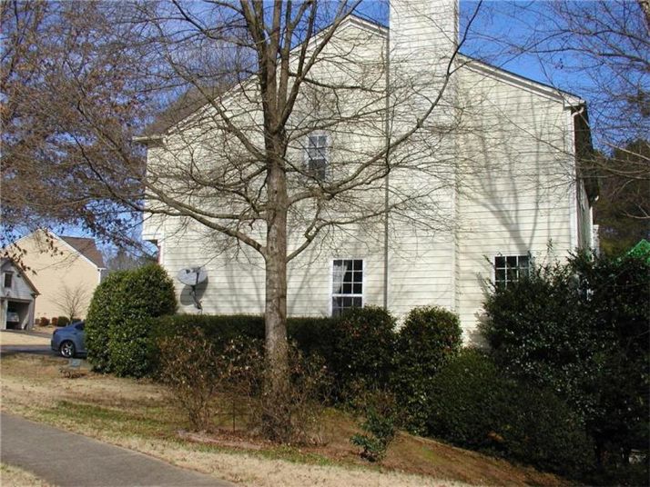 6060 Foxberry Lane, Roswell, GA 30075