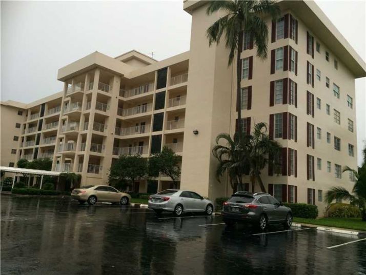 2850 N Palm Aire Dr # 103, Pompano Beach, FL 33069