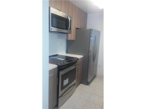 7075 NW 186th St # C308, Hialeah, FL 33015