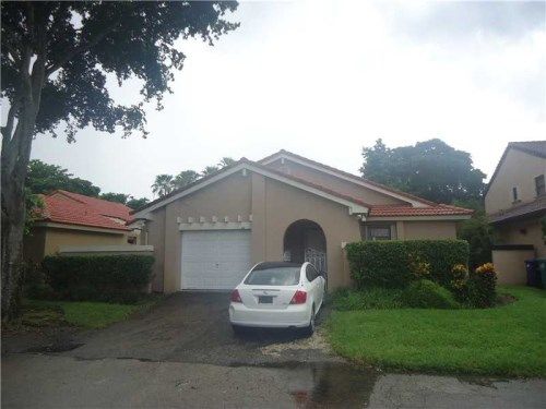 17336 NW 62nd Pl, Hialeah, FL 33015