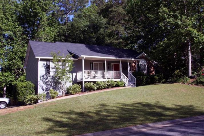 3514 Robin Lane, Acworth, GA 30101