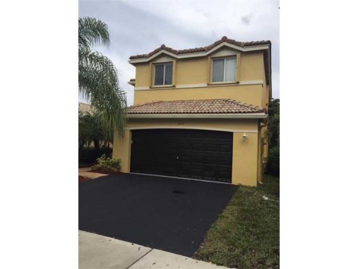 1462 Sabal Trl, Fort Lauderdale, FL 33327