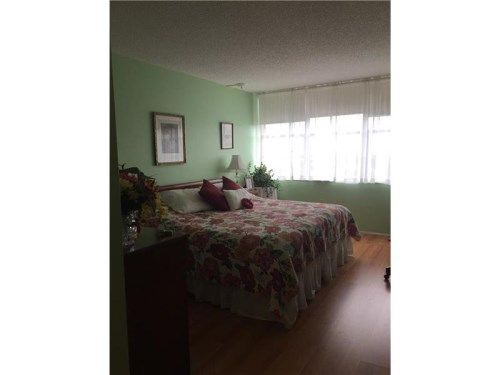 1000 Saint Charles Pl # 708, Hollywood, FL 33026