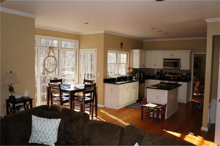 5725 Fairwood Drive Nw, Acworth, GA 30101