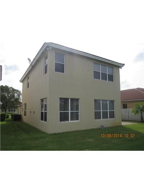 2668 SW 135 AV, Hollywood, FL 33027