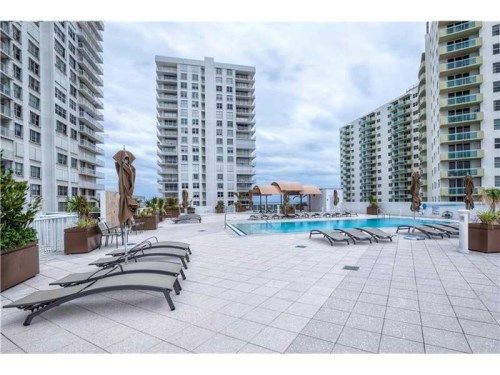 2751 S Ocean Dr # 305S, Hollywood, FL 33019