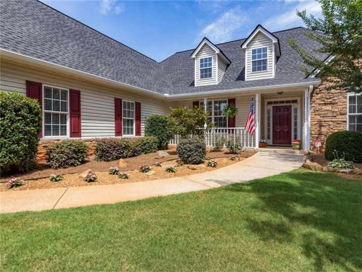 104 Iron Horse Circle, Pendergrass, GA 30567