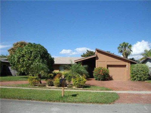 11021 NW 16th Ct, Hollywood, FL 33026