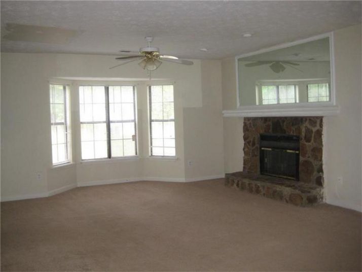 566 Sherwood Green Road, Stone Mountain, GA 30087