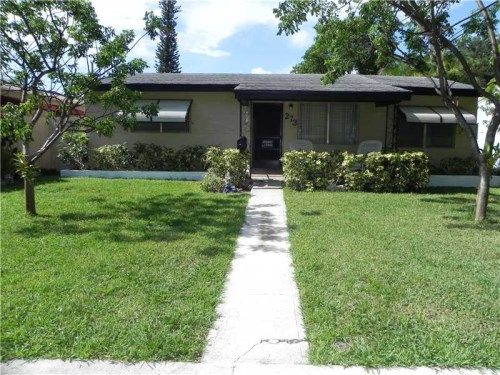 273 SW 7th St, Dania, FL 33004