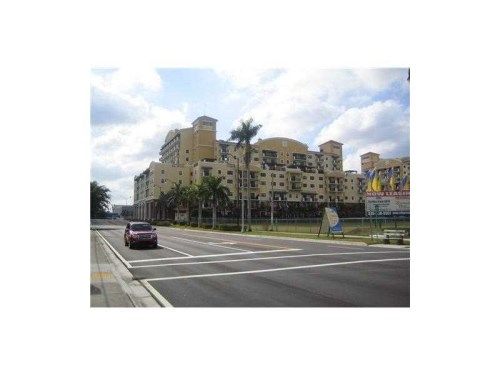 8390 SW 72 AV # 708, Miami, FL 33143