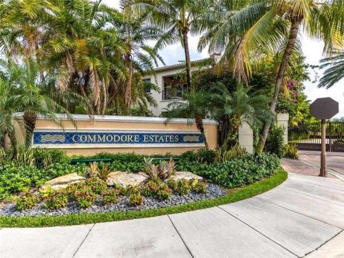 1437 Commodore Way, Hollywood, FL 33019