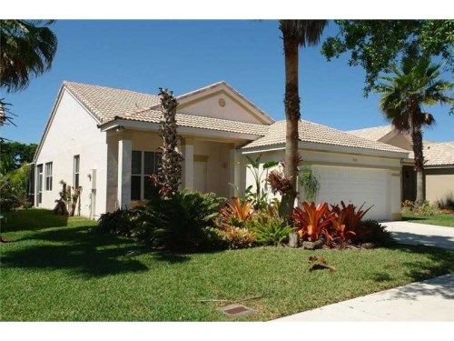 868 Savannah Falls Dr, Fort Lauderdale, FL 33327