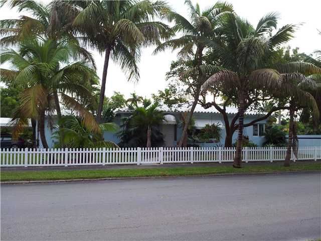1458 Jackson St, Hollywood, FL 33020