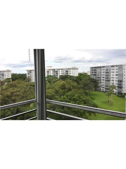 4015 W Palm Aire Dr # 805, Pompano Beach, FL 33069