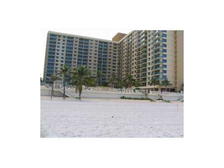 2501 S Ocean Dr # 427, Hollywood, FL 33019