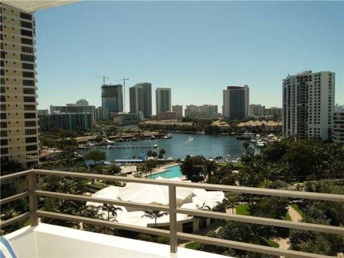 600 Three Islands Blvd # 1019, Hallandale, FL 33009