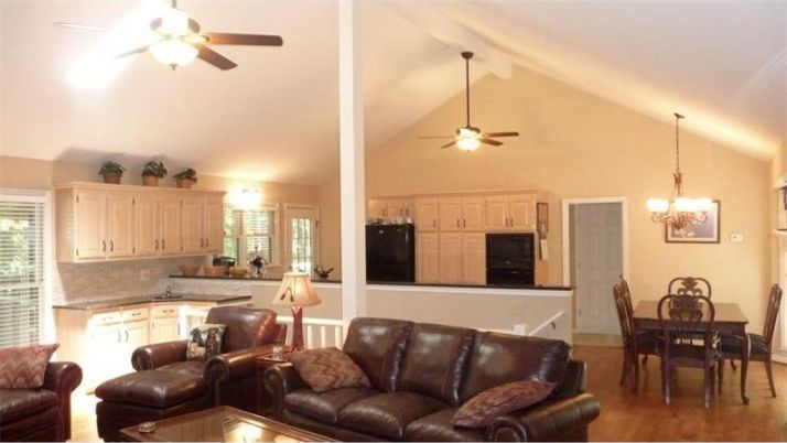 132 Blue Bell Circle S, Jasper, GA 30143