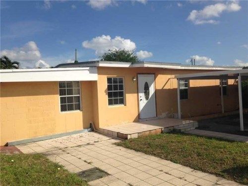 367 W 33rd St, Hialeah, FL 33012