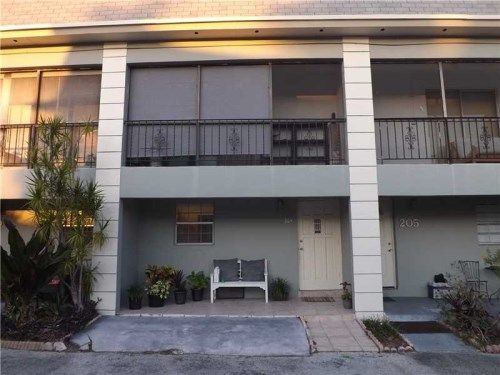 2452 Taylor St # 204, Hollywood, FL 33020
