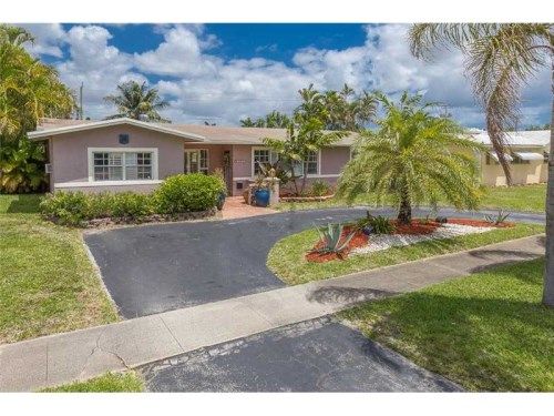 5211 Tyler St, Hollywood, FL 33021