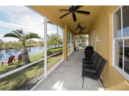 1617 Winterberry Ln, Fort Lauderdale, FL 33327